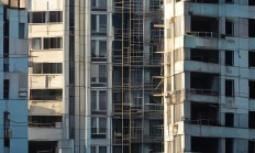 物业究竟用什么手段阻止违建？